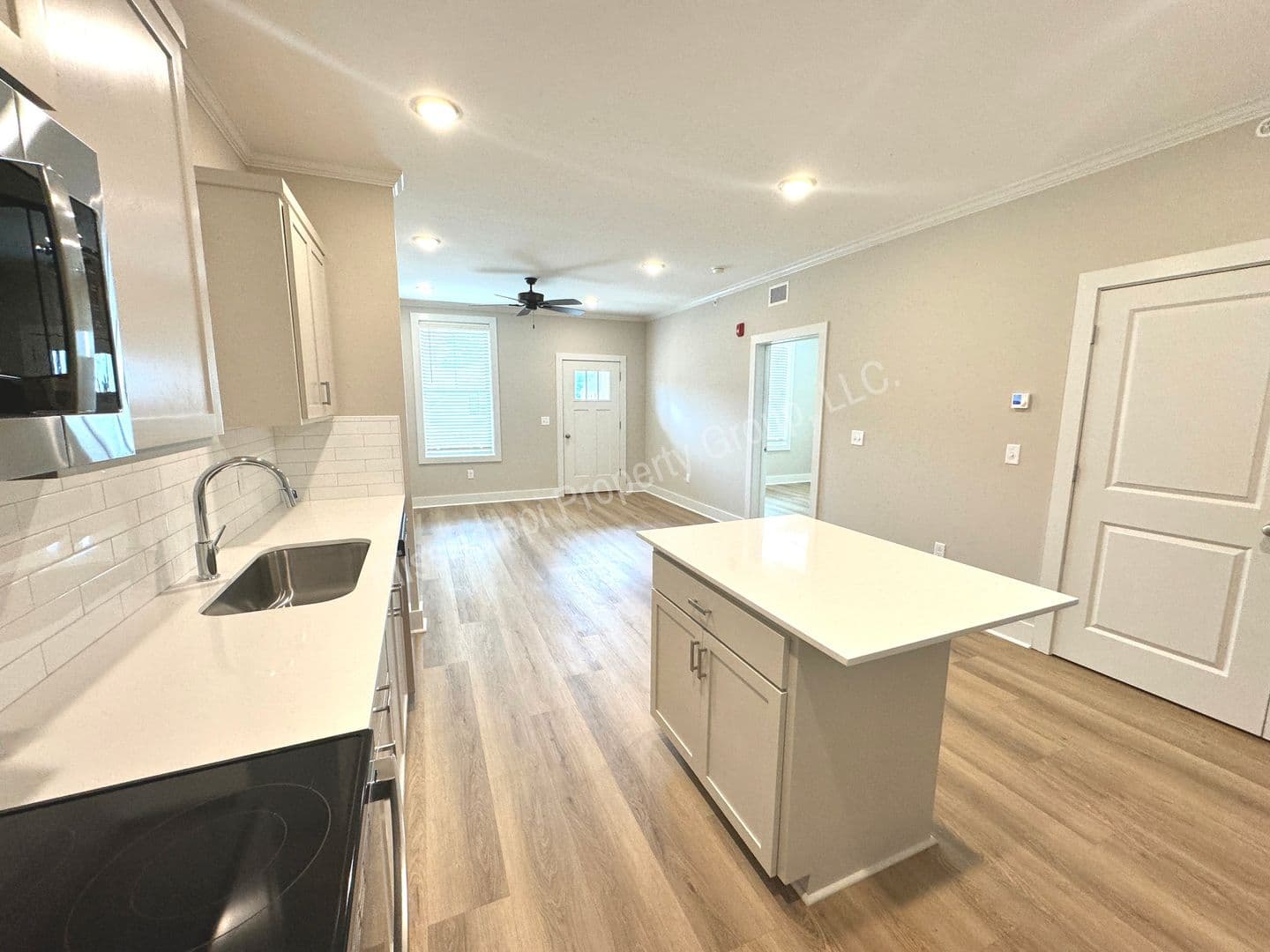 Oxford Apartment: 1207 Pleasant Drive