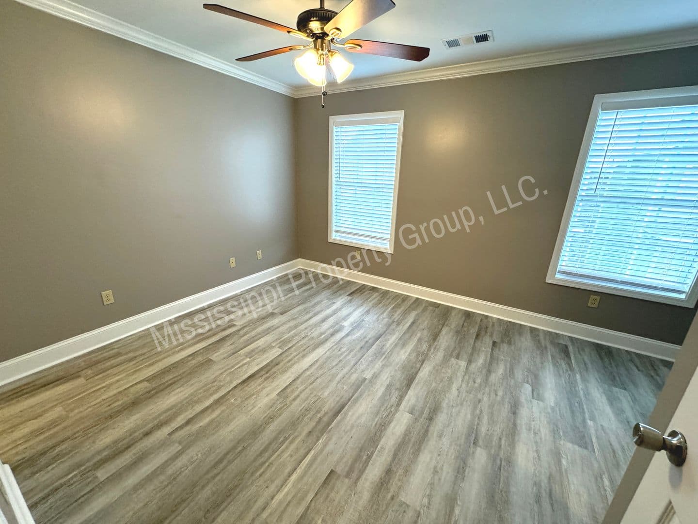 Oxford Townhome: 1 Mondrian Place