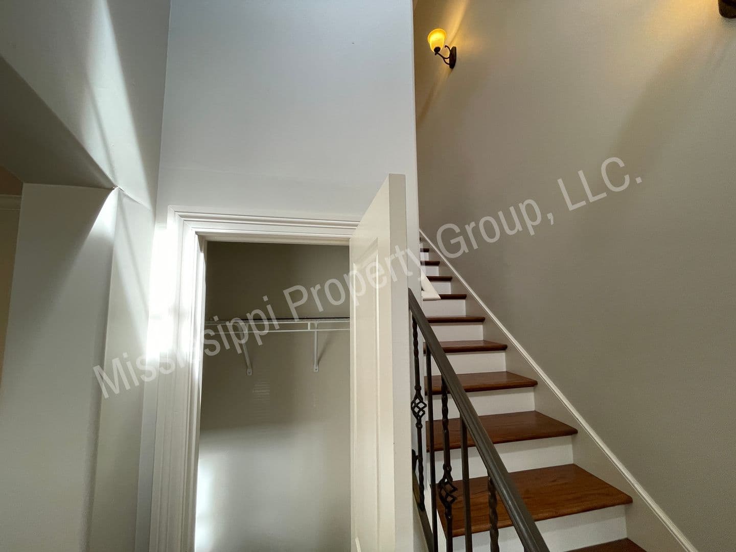 Oxford Townhome: 2495 Old Taylor Road, Unit 1205