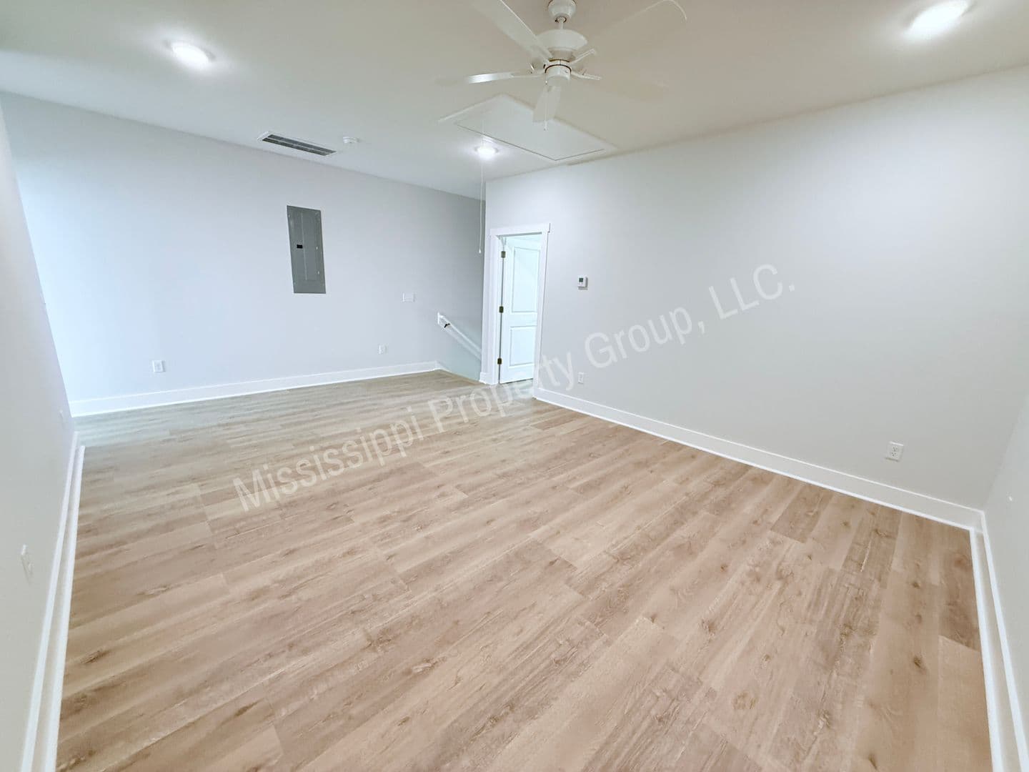 Oxford Townhome: 1616 Amalfi Drive