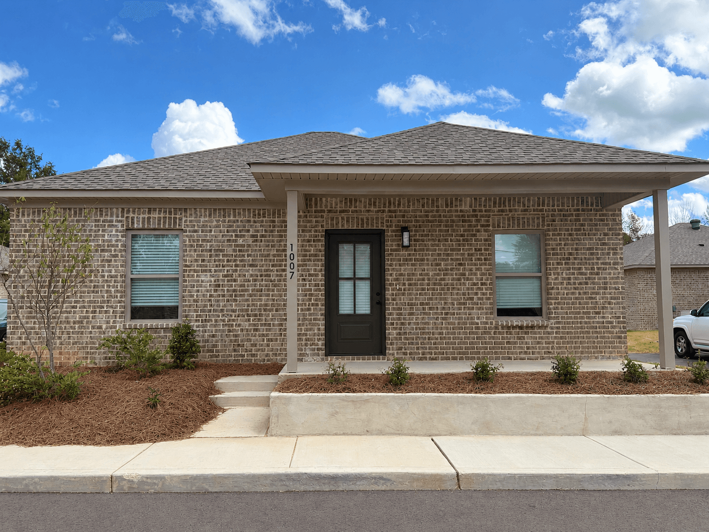 Oxford Townhome: 4851 S. Lamar Blvd