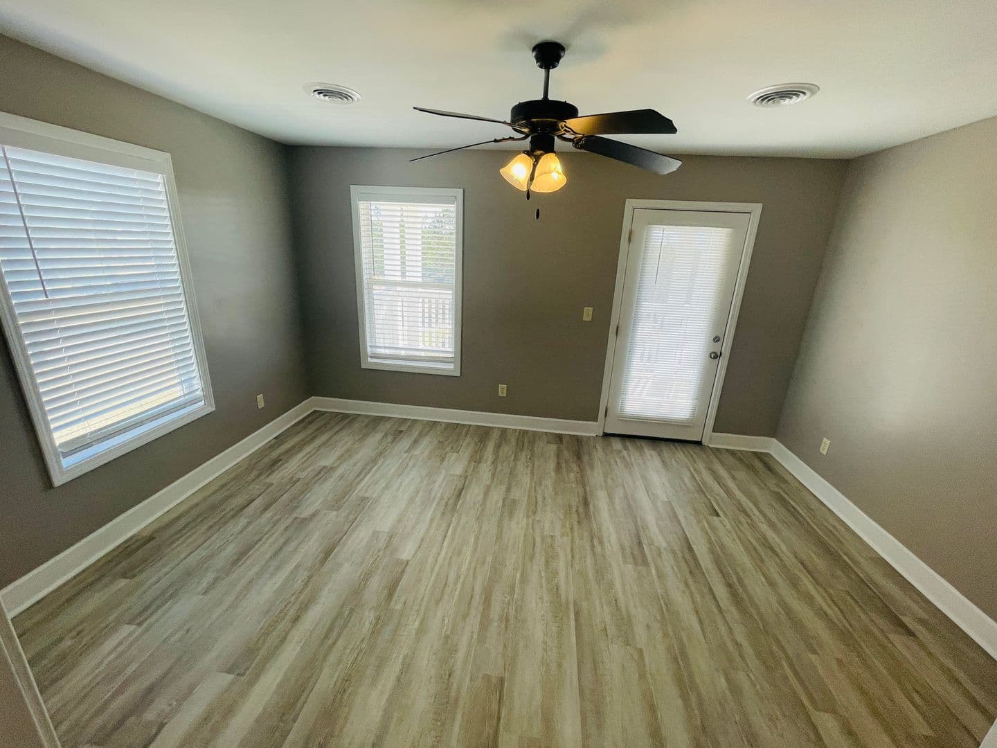 Oxford Townhome: 1 Mondrian Place