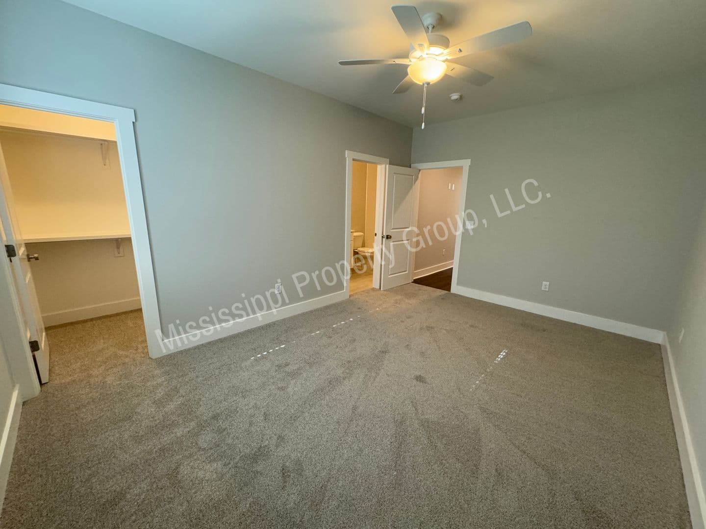 Oxford Townhome: 1839 Reserve Loop