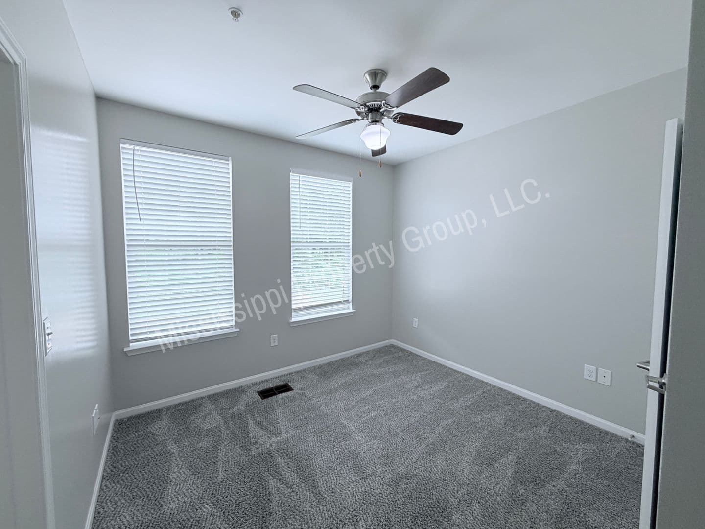 Oxford Townhome: 459 Olive Branch Way