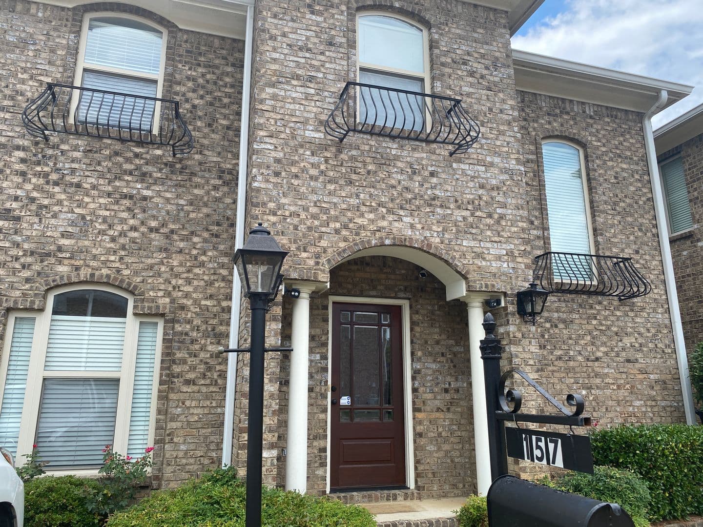 Oxford House: 157 Falls Grove Drive