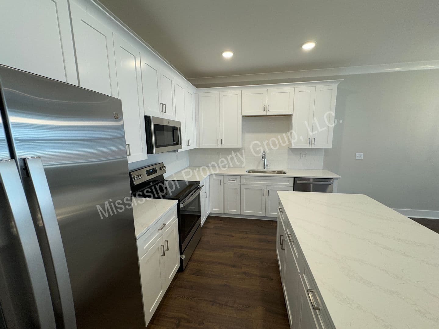 Oxford Townhome: 1839 Reserve Loop
