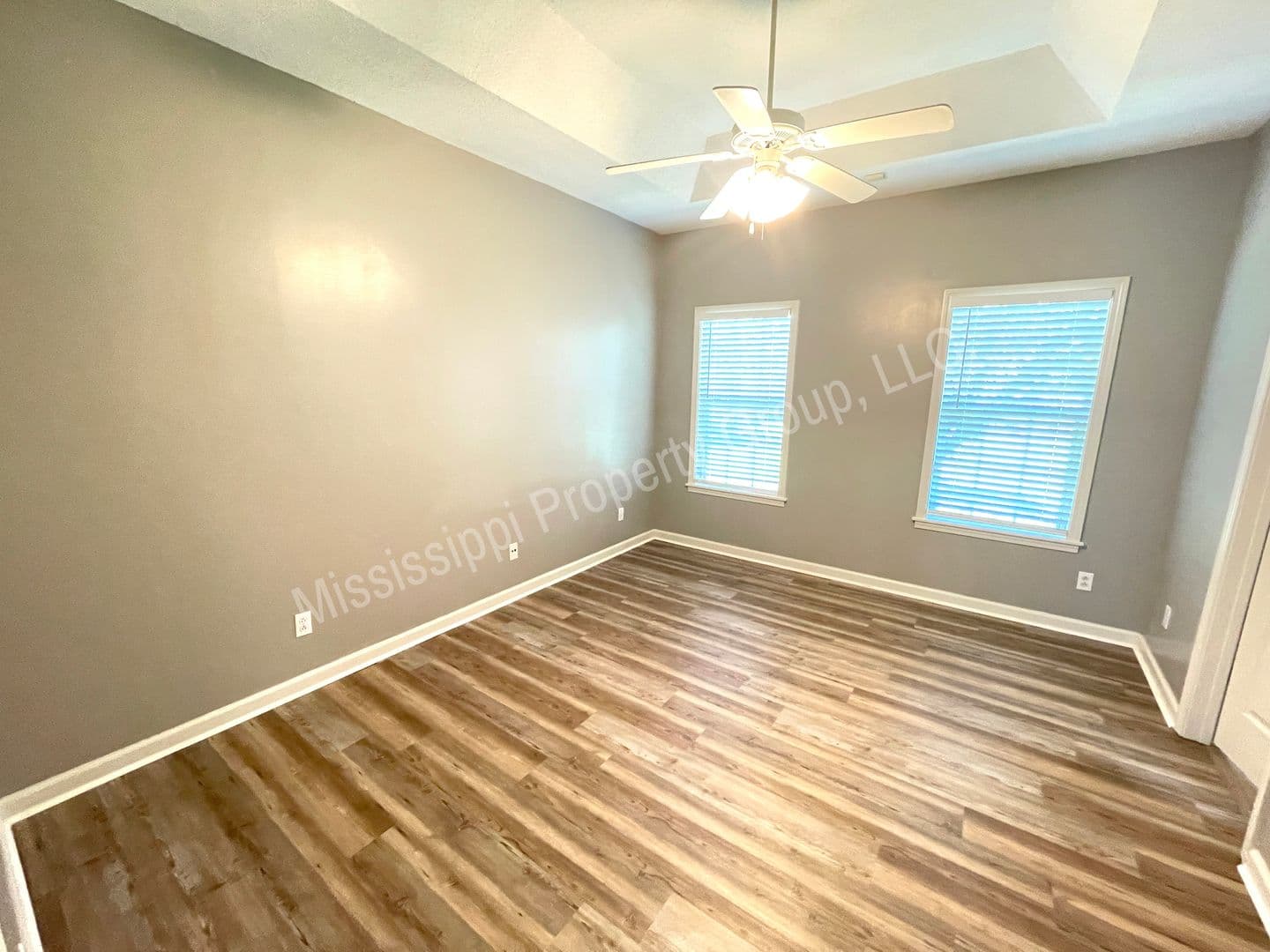 Oxford House: 213 Eagles Nest Lane