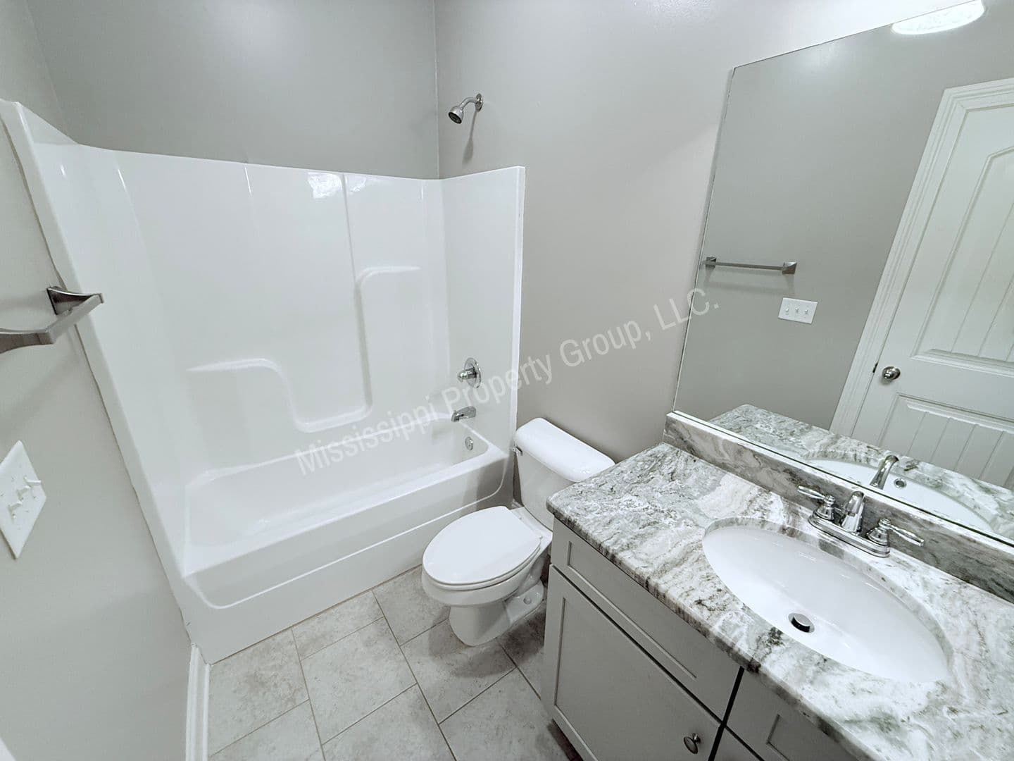 Oxford Townhome: 514 Fifer Circle