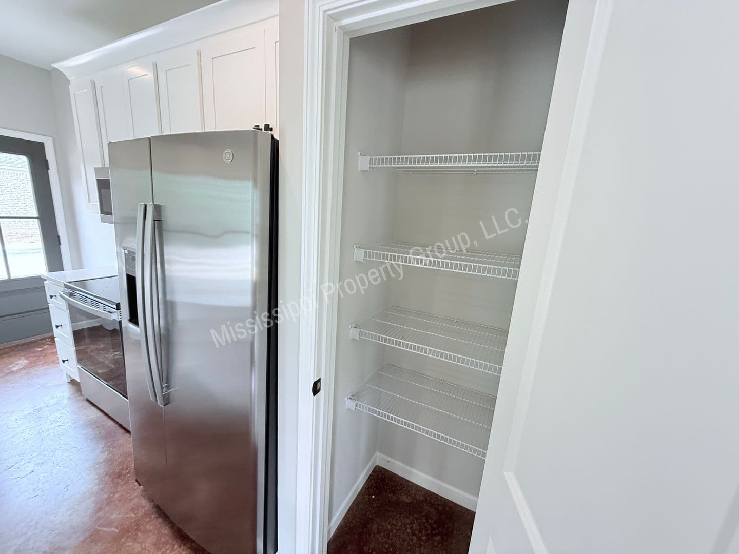 Oxford Townhome: 4851 S. Lamar Blvd