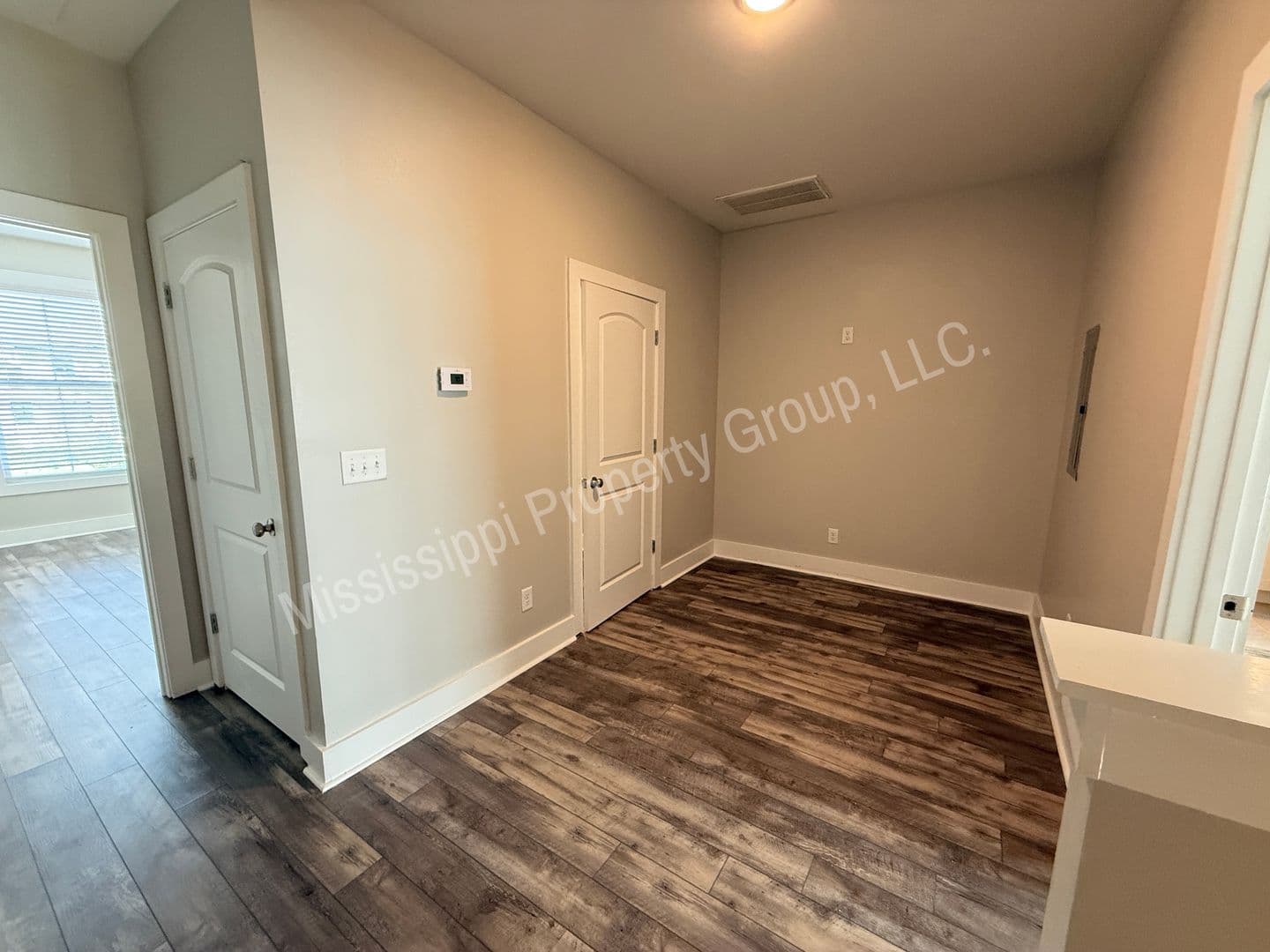 Oxford Townhome: 323 Stillwater Lane