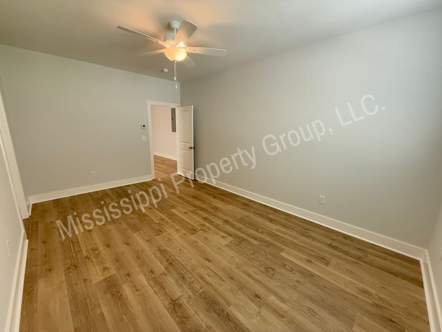 Oxford Townhome: 688 Miramar Lane