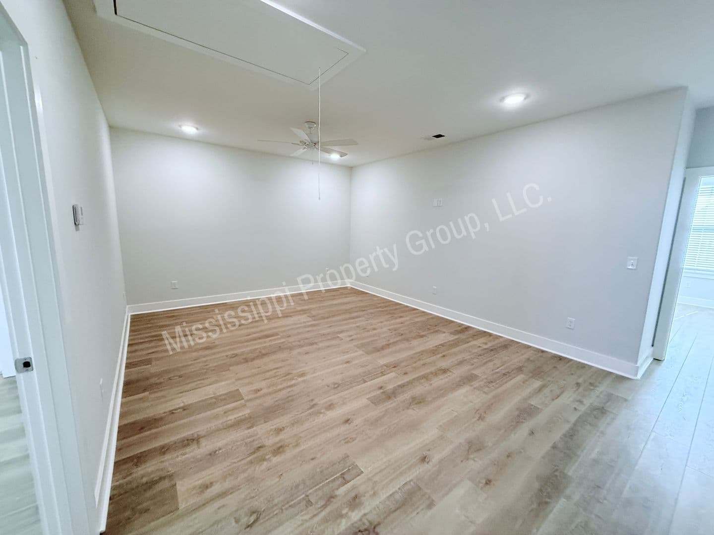 Oxford Townhome: 1616 Amalfi Drive