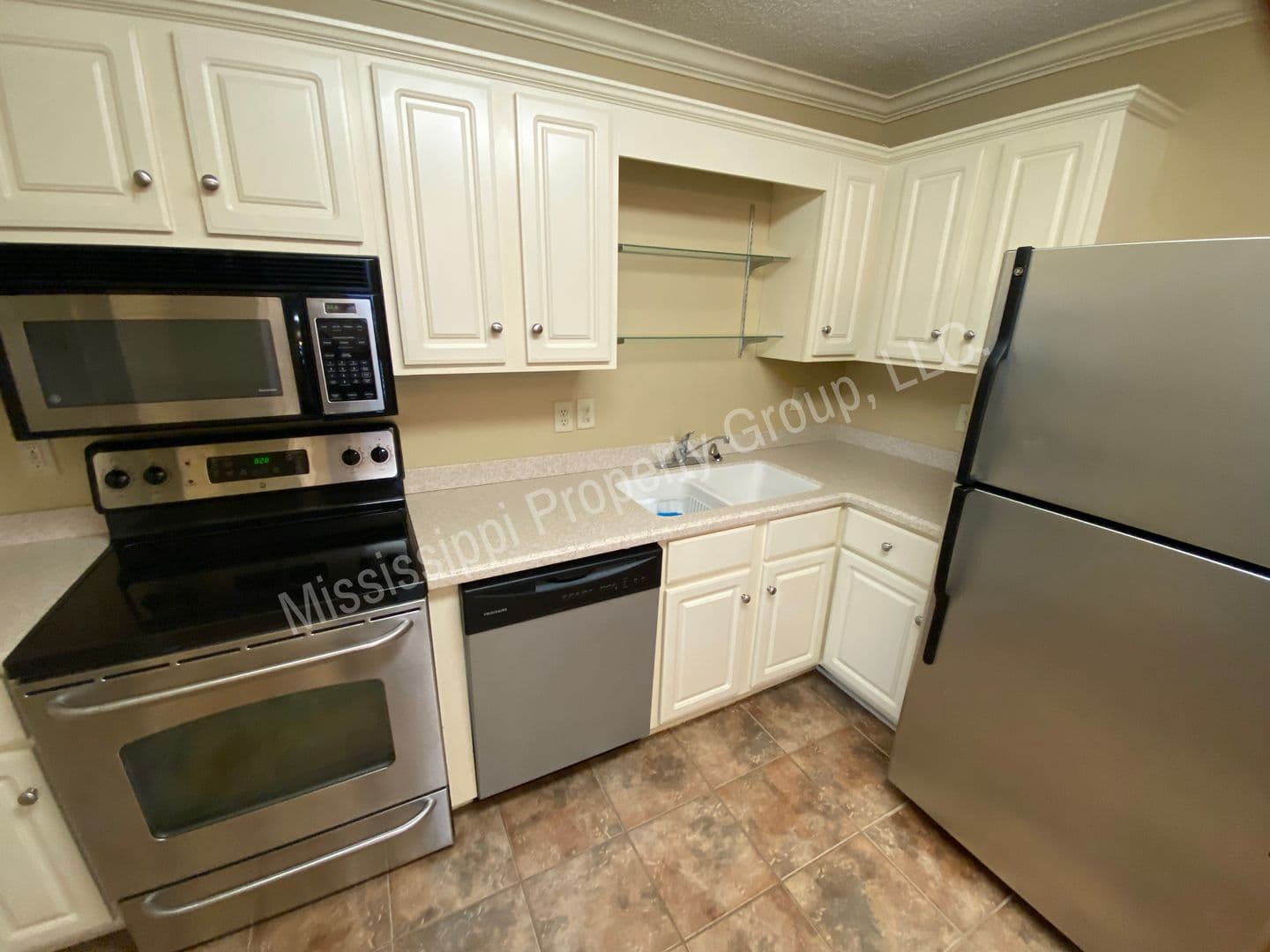 Oxford Townhome: 215 Edinburgh Place