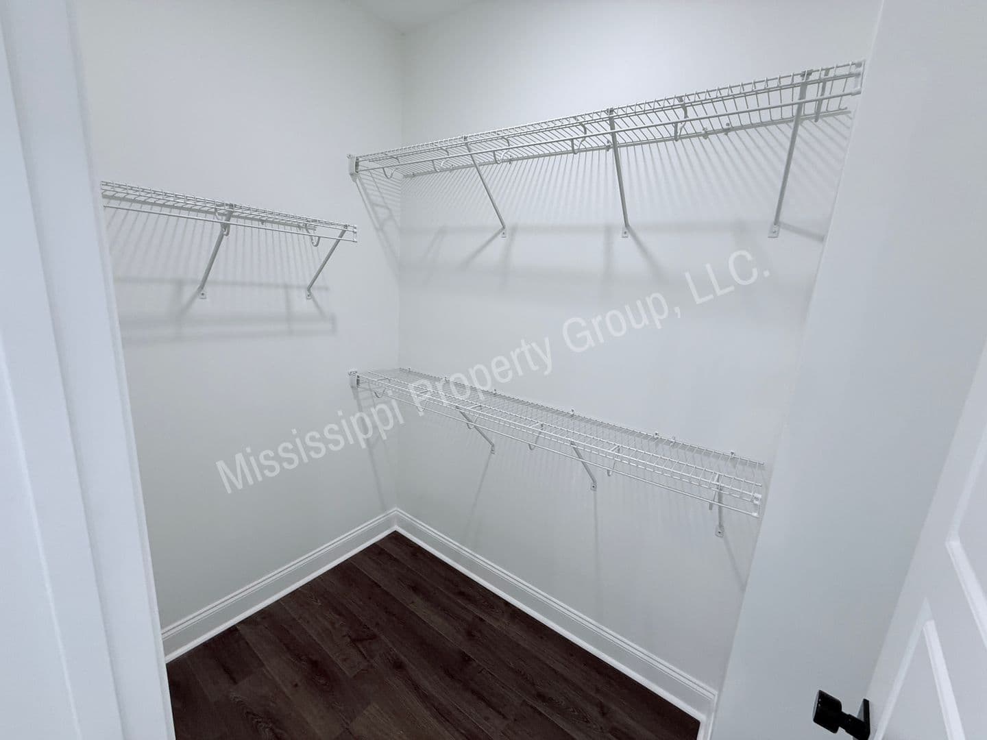 Oxford Townhome: 592 Meadow Crest Circle
