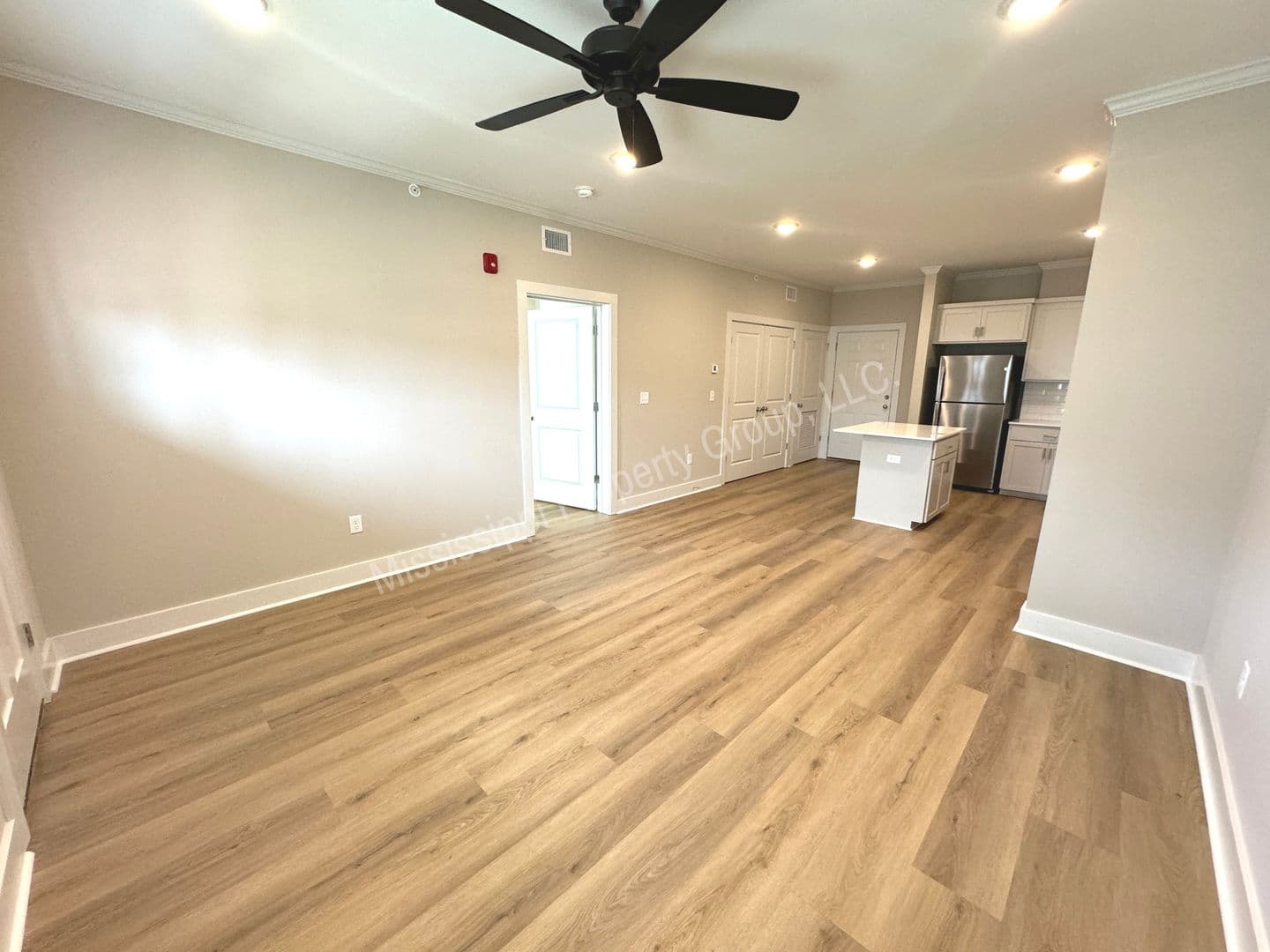 Oxford Apartment: 1207 Pleasant Drive