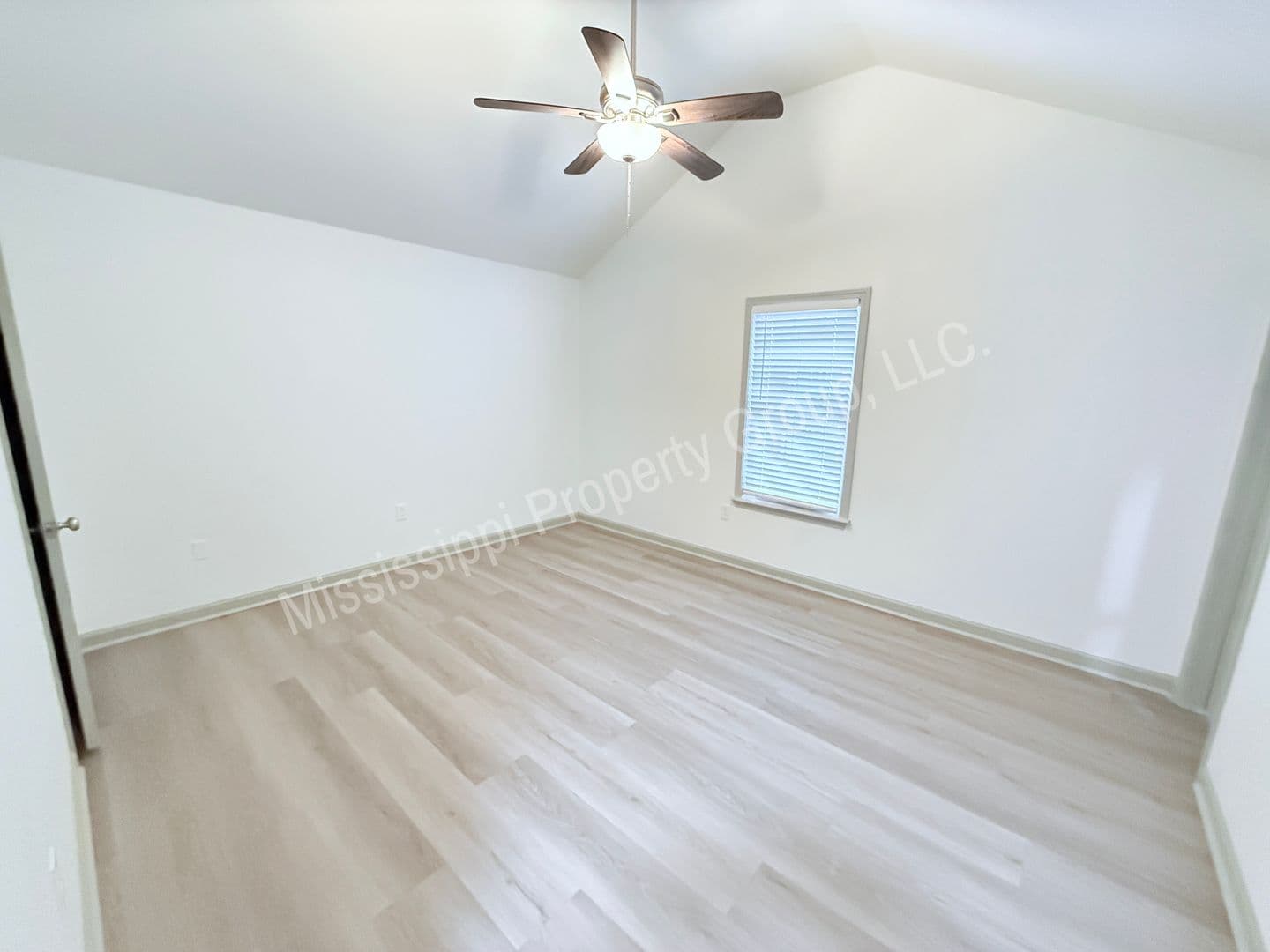 Oxford Townhome: 110 CR 102