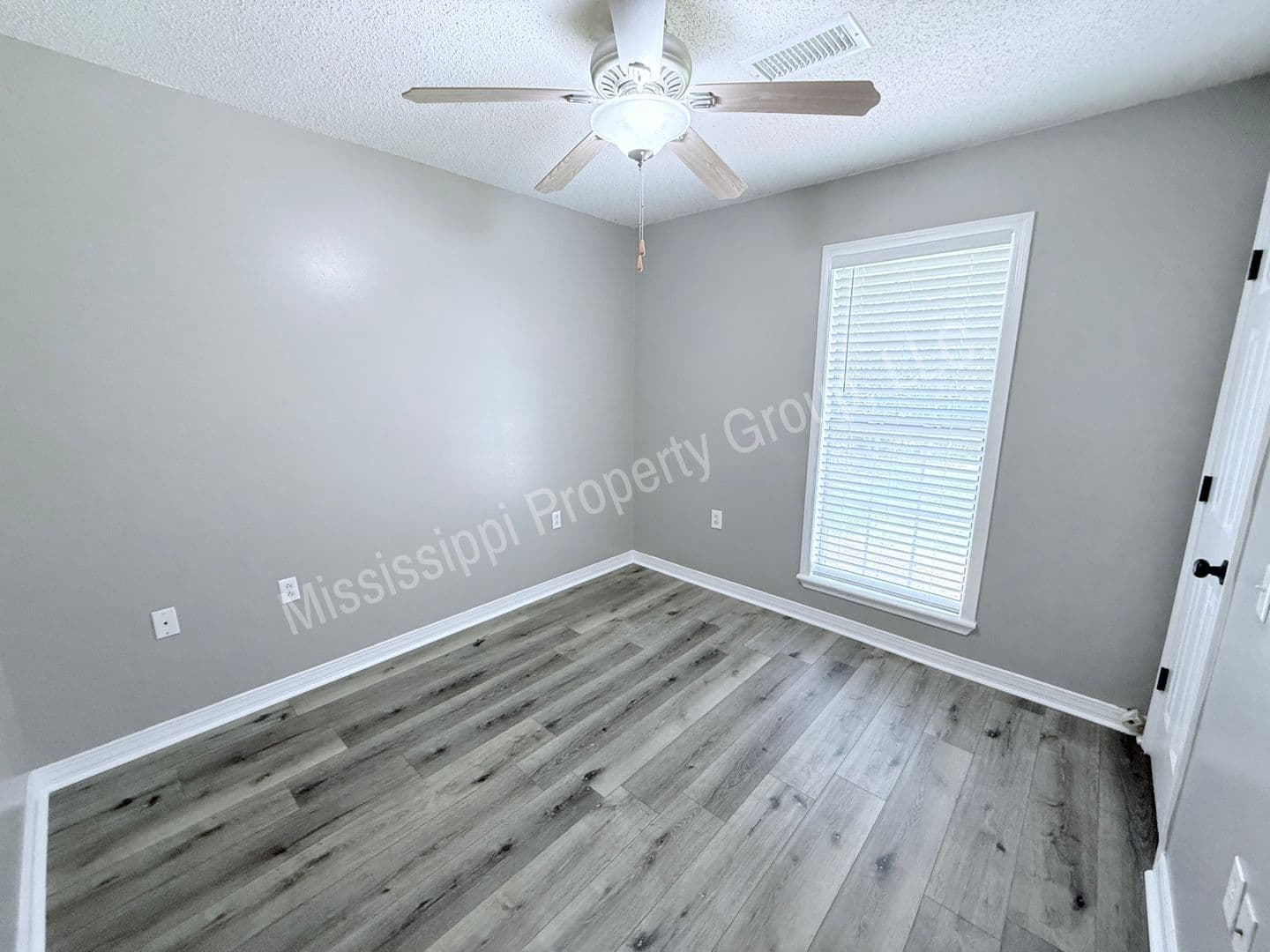 Oxford House: 2112 Harris Drive