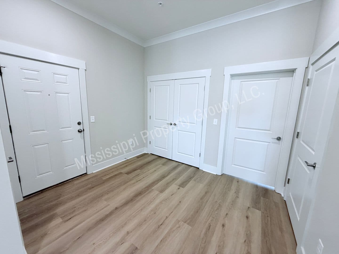 Oxford Apartment: 1401 Chickasaw Road