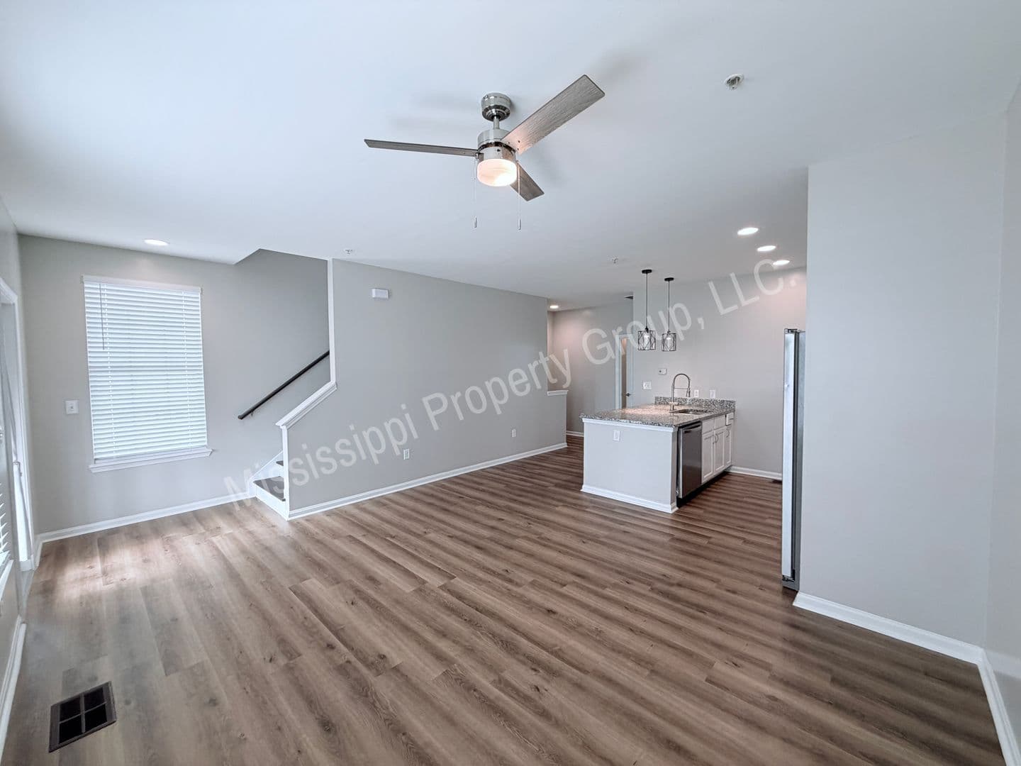 Oxford Townhome: 459 Olive Branch Way