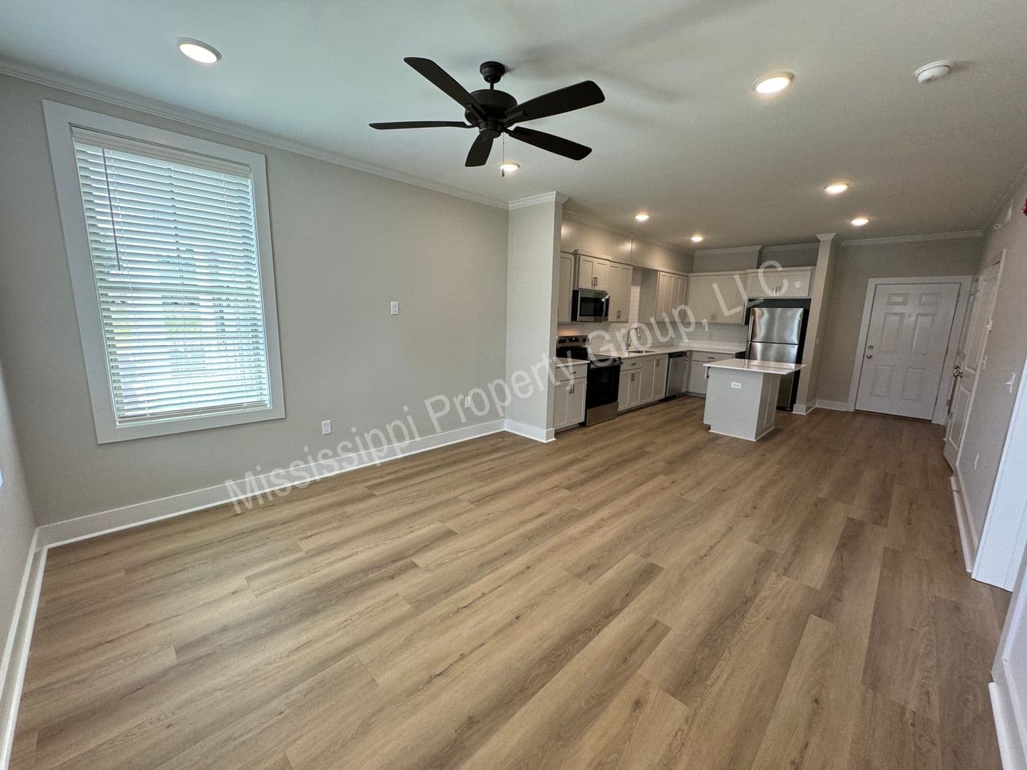Oxford Apartment: 1205 Pleasant Drive