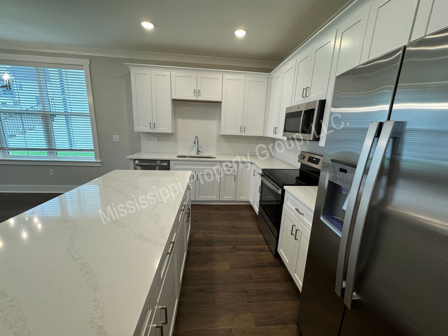 Oxford Townhome: 1843 Reserve Loop