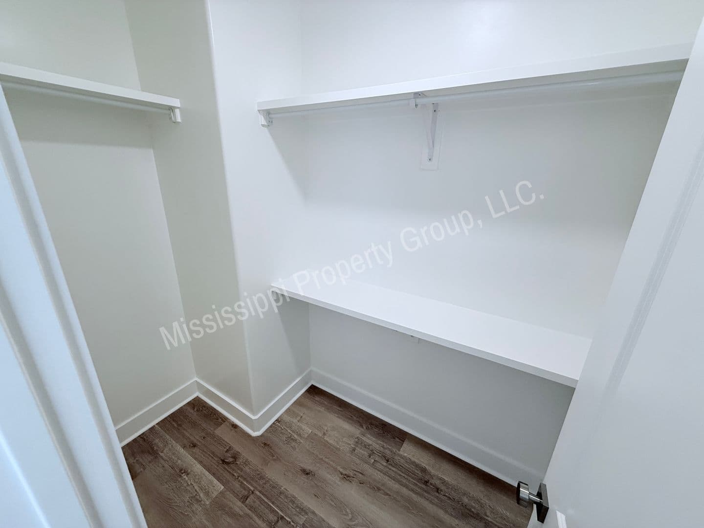Oxford Townhome: 694 Miramar Lane