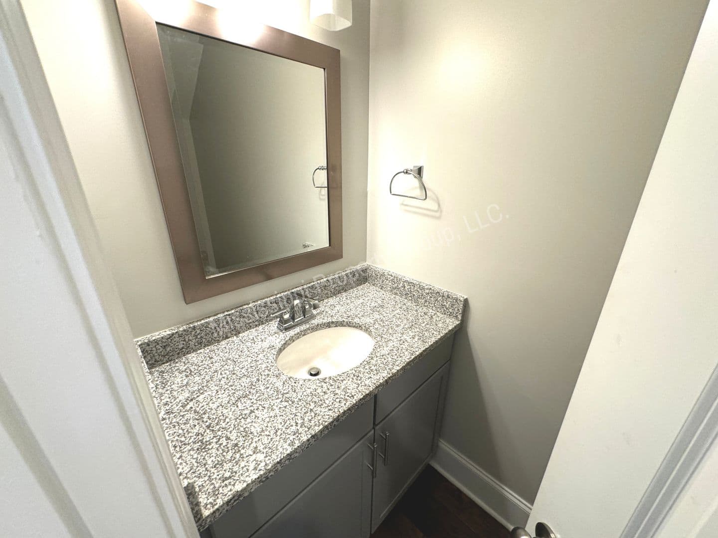 Oxford Townhome: 102 Farm View Drive, Unit 501