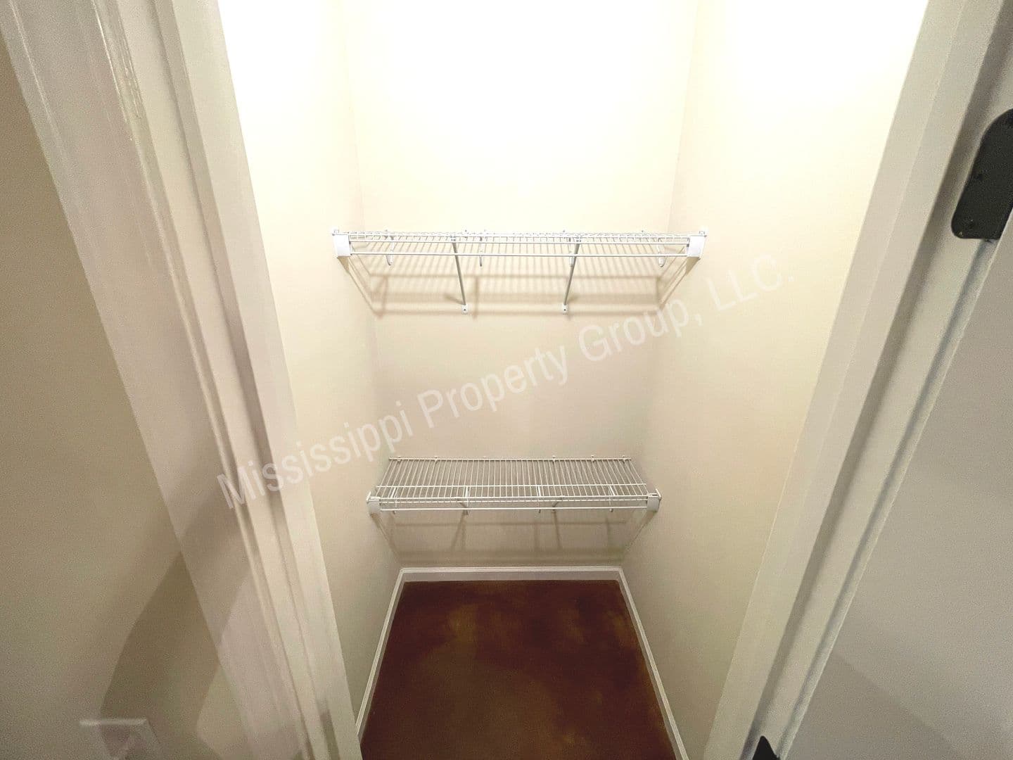 Oxford Townhome: 4851 S. Lamar Blvd