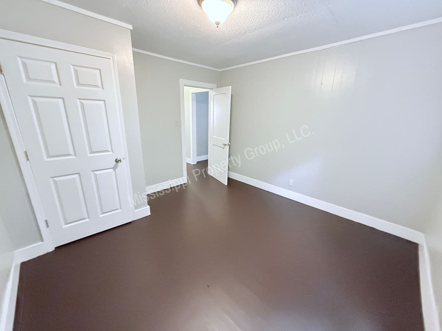 Oxford House: 1120 South 16th Street