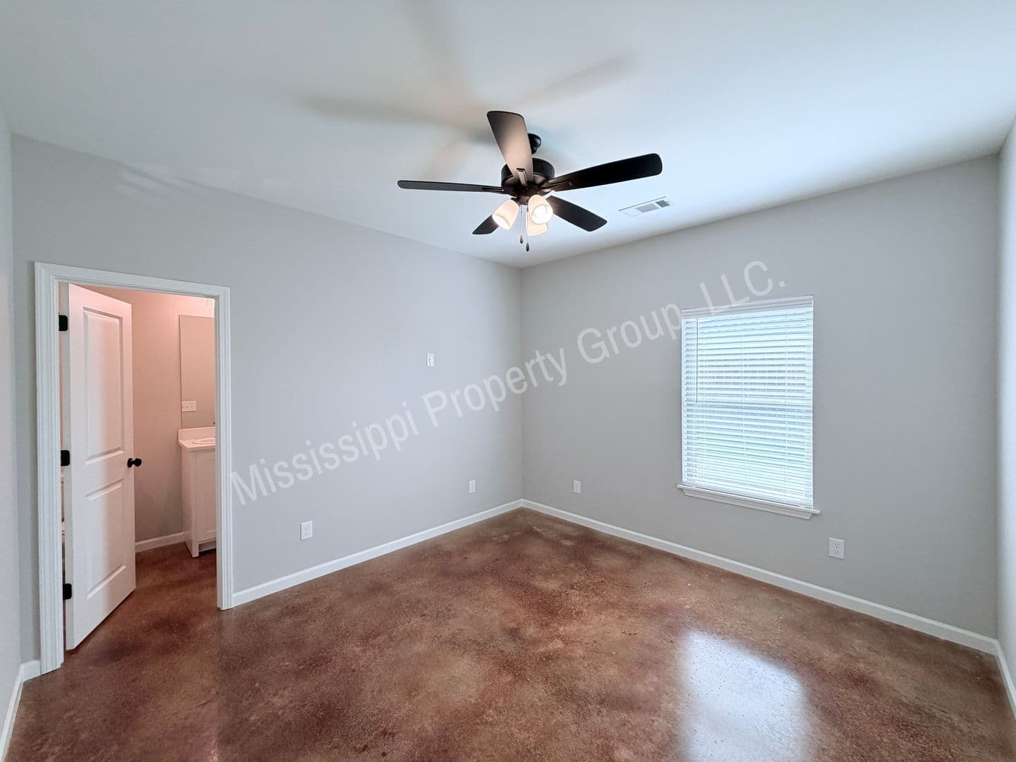 Oxford Townhome: 4851 S. Lamar Blvd