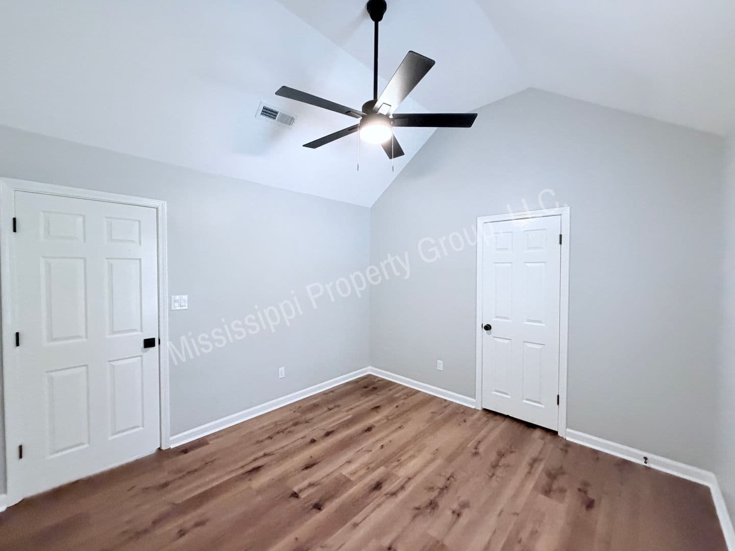 Oxford Townhome: 110 CR 102