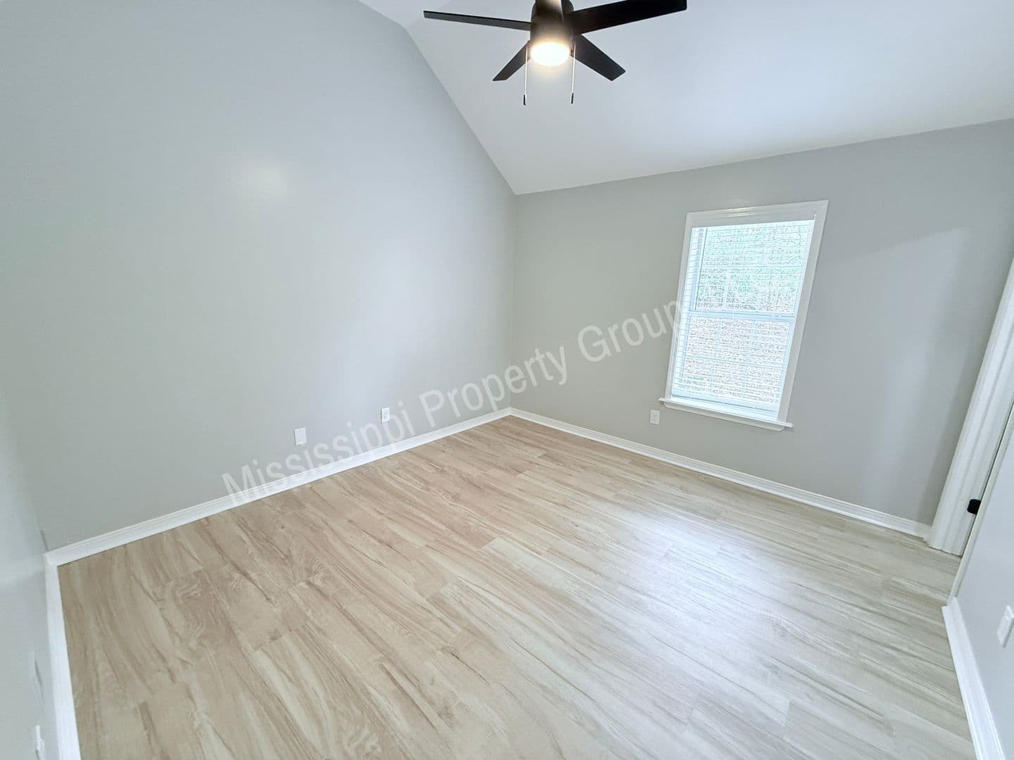 Oxford Townhome: 110 CR 102