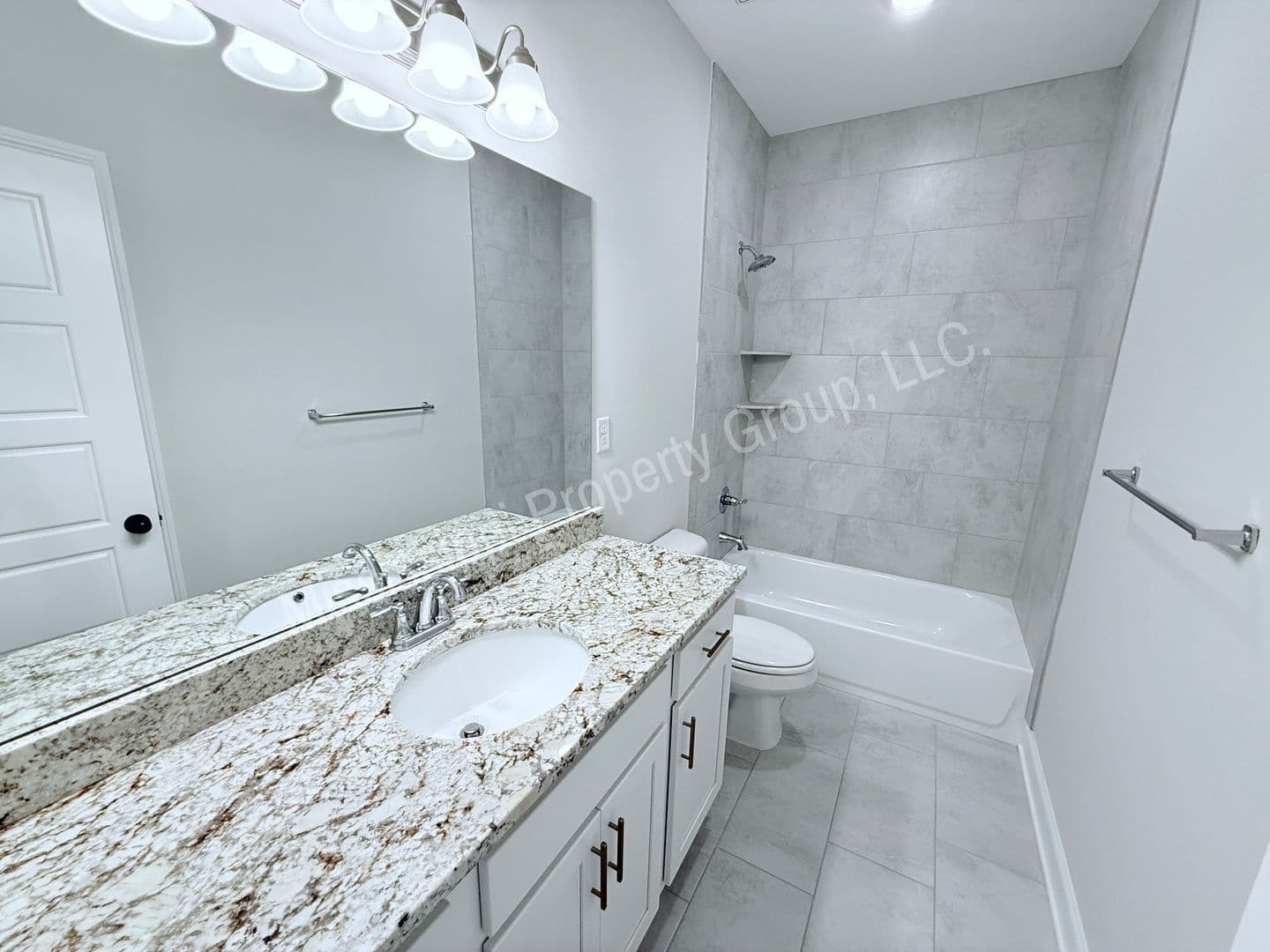 Oxford Townhome: 4088 Fieldstone Loop