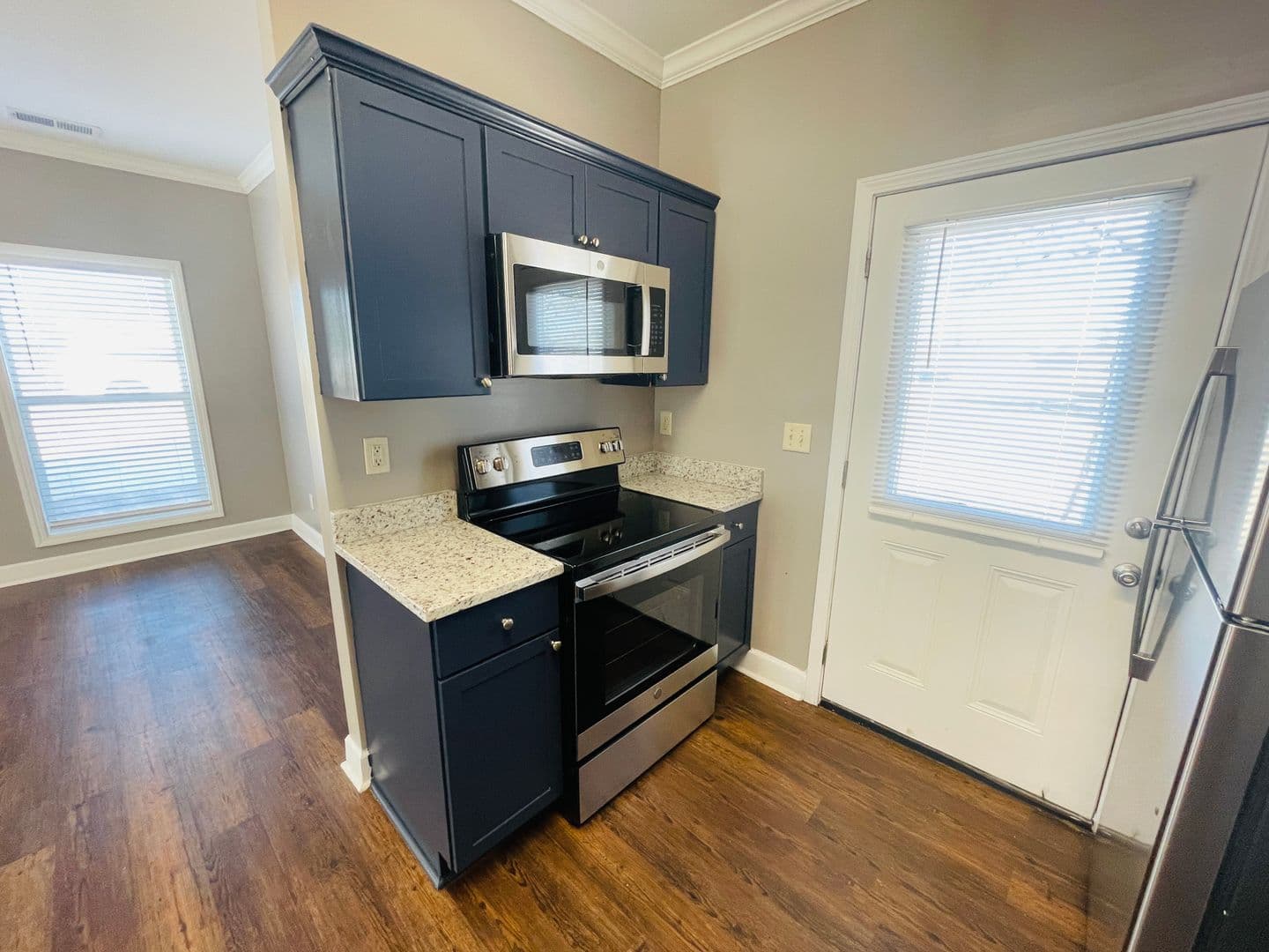 Oxford Townhome: 1 Mondrian Place