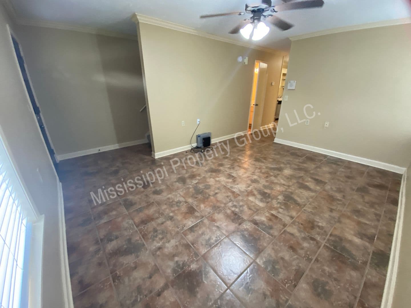 Oxford Townhome: 215 Edinburgh Place