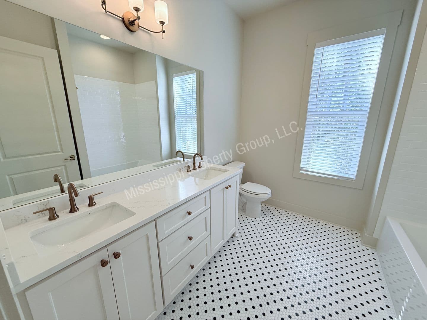 Oxford Townhome: 3405 Southern Way