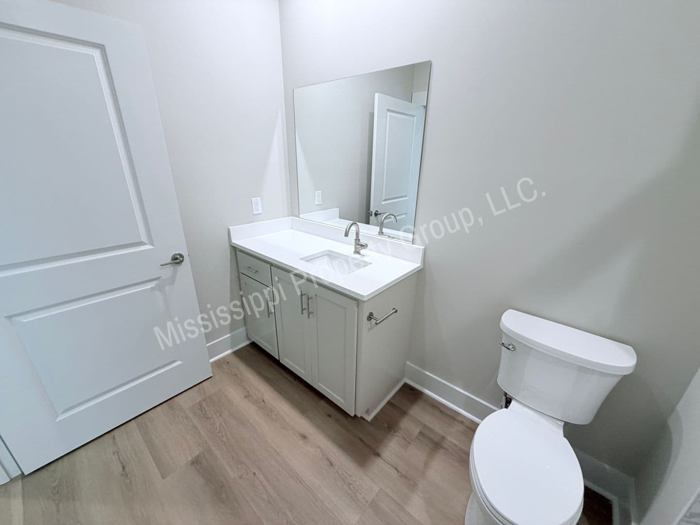 Oxford Apartment: 1401 Chickasaw Road