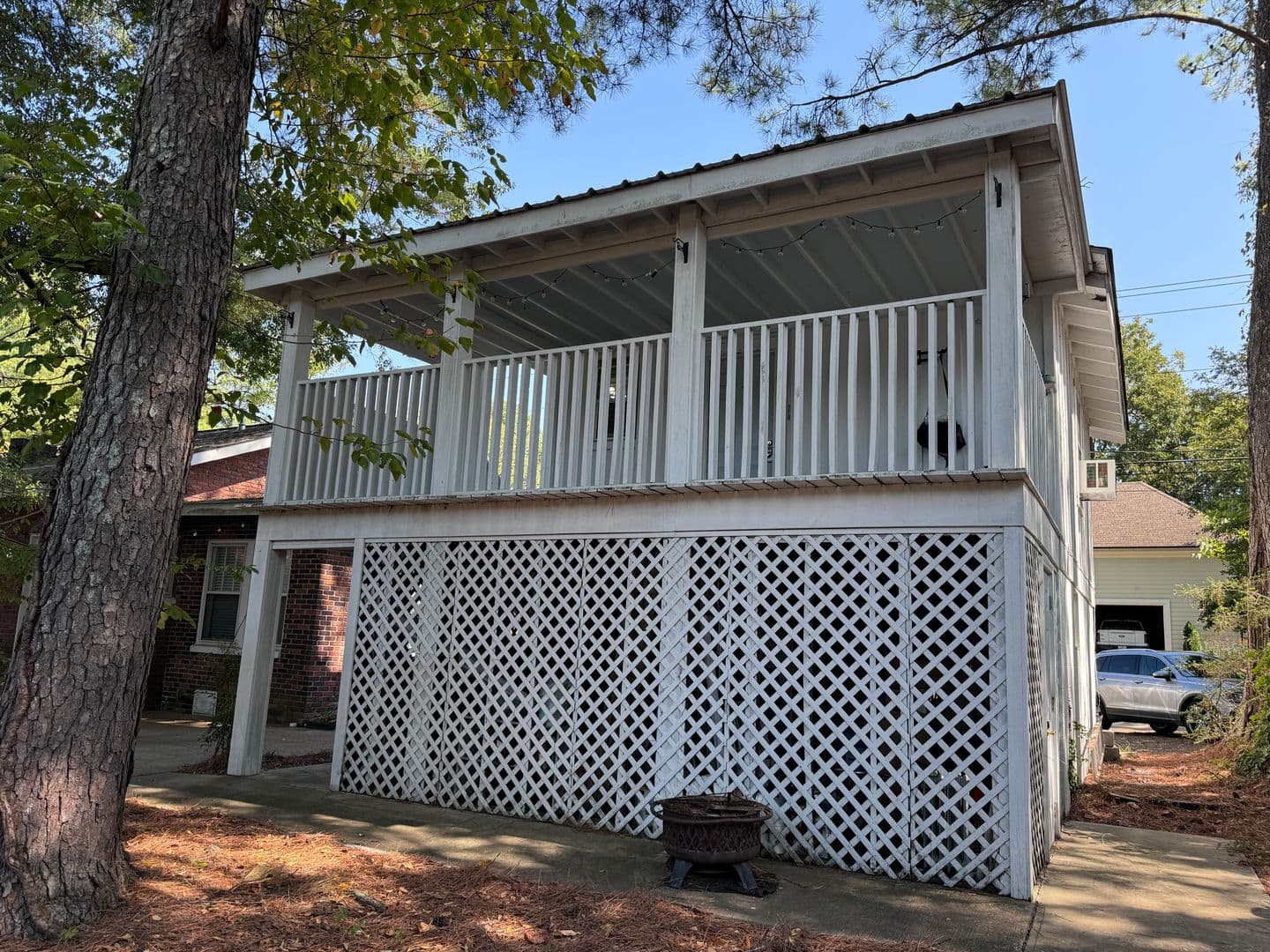 Oxford House: 1310 Jefferson Avenue, Unit B