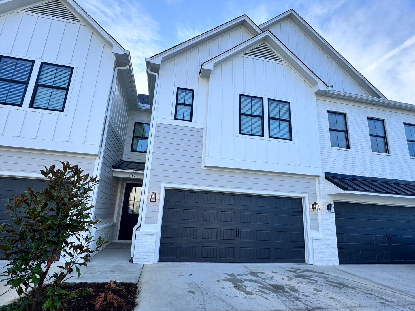 Oxford Townhome: 451 Lily Loop