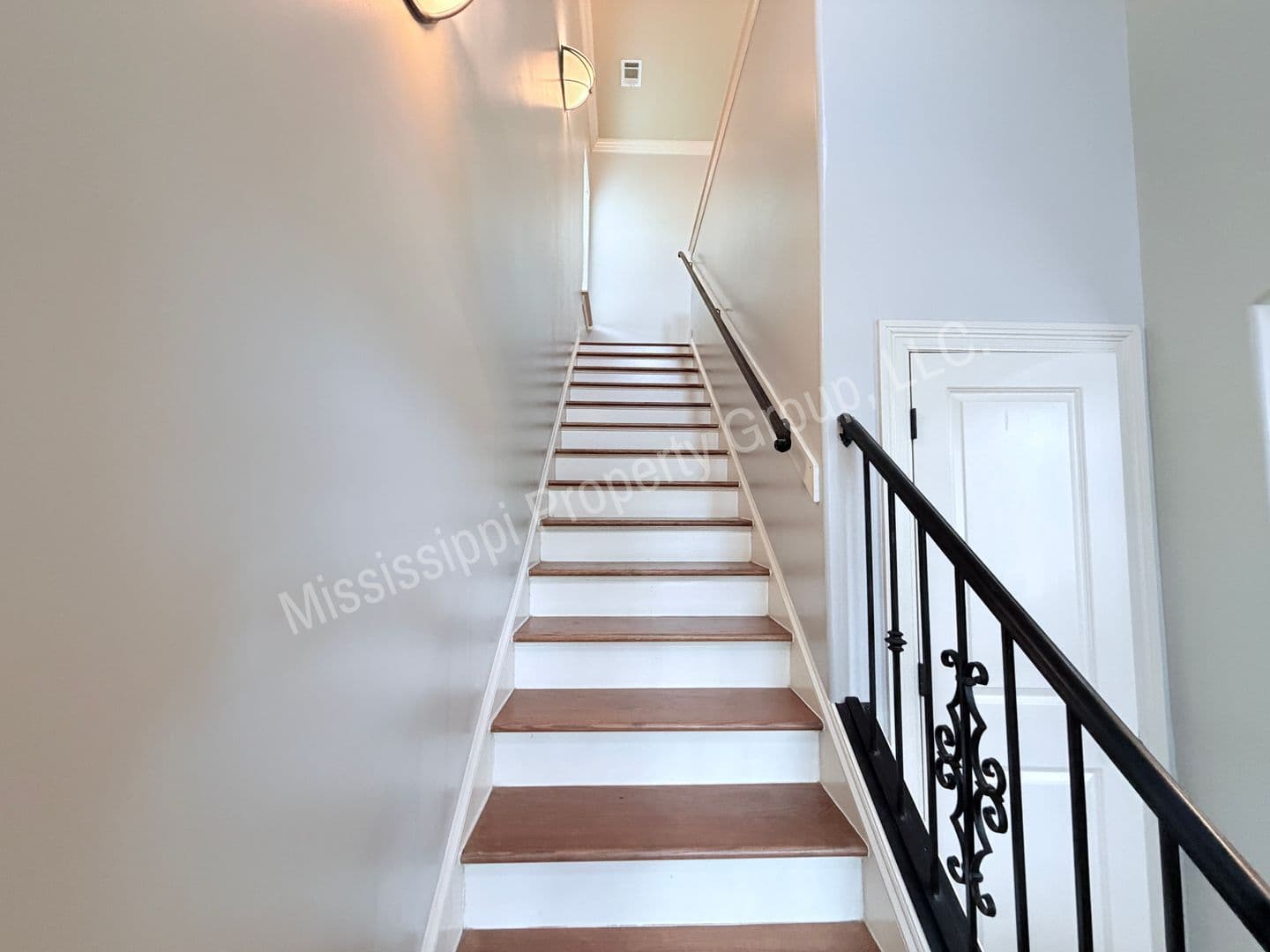 Oxford Townhome: 2495 Old Taylor Road, Unit 1101