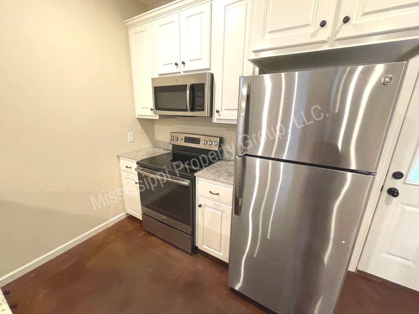Oxford Townhome: 4851 S. Lamar Blvd