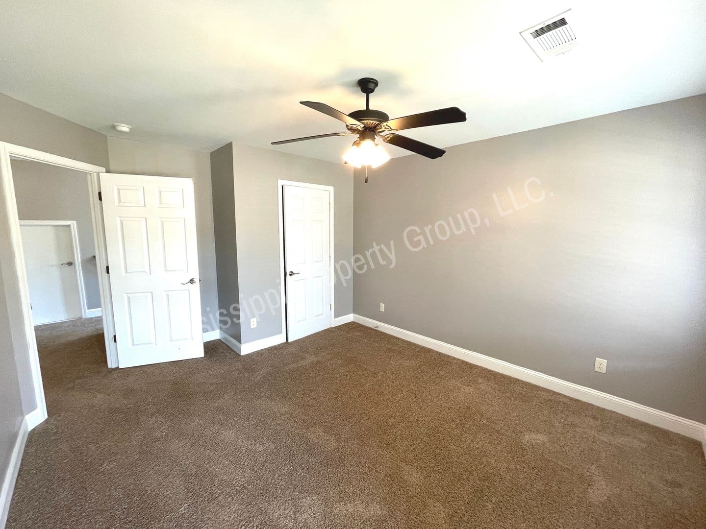 Oxford House: 302 Shumard Cove