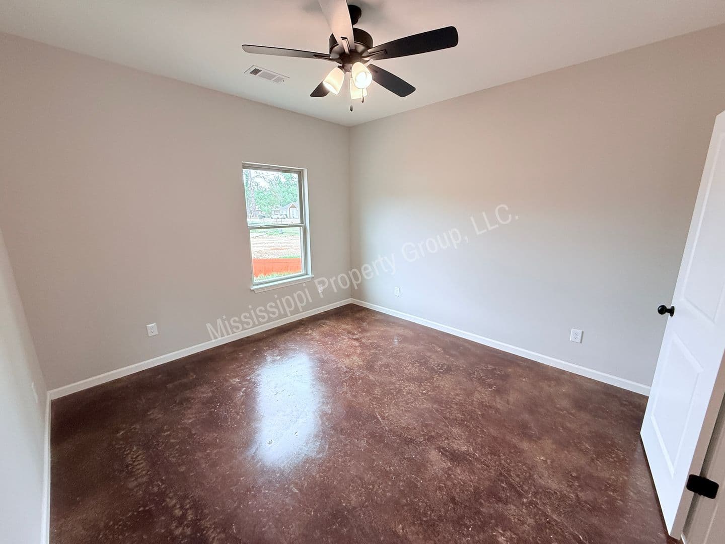 Oxford Townhome: 4851 S. Lamar Blvd