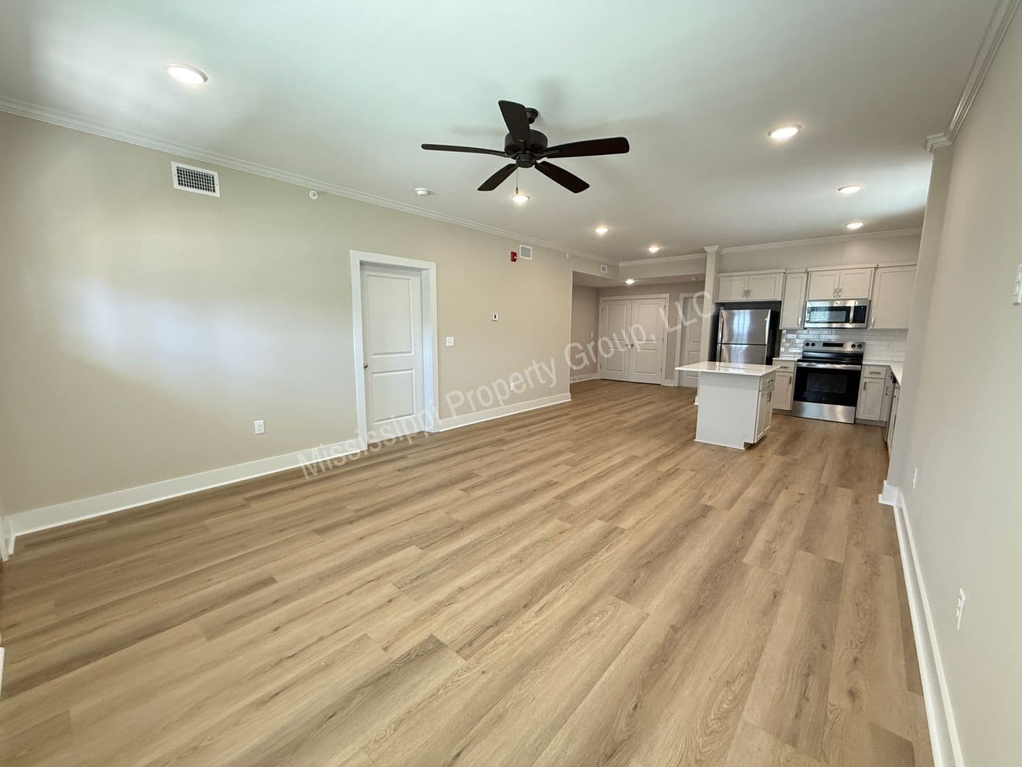 Oxford Apartment: 1205 Pleasant Drive
