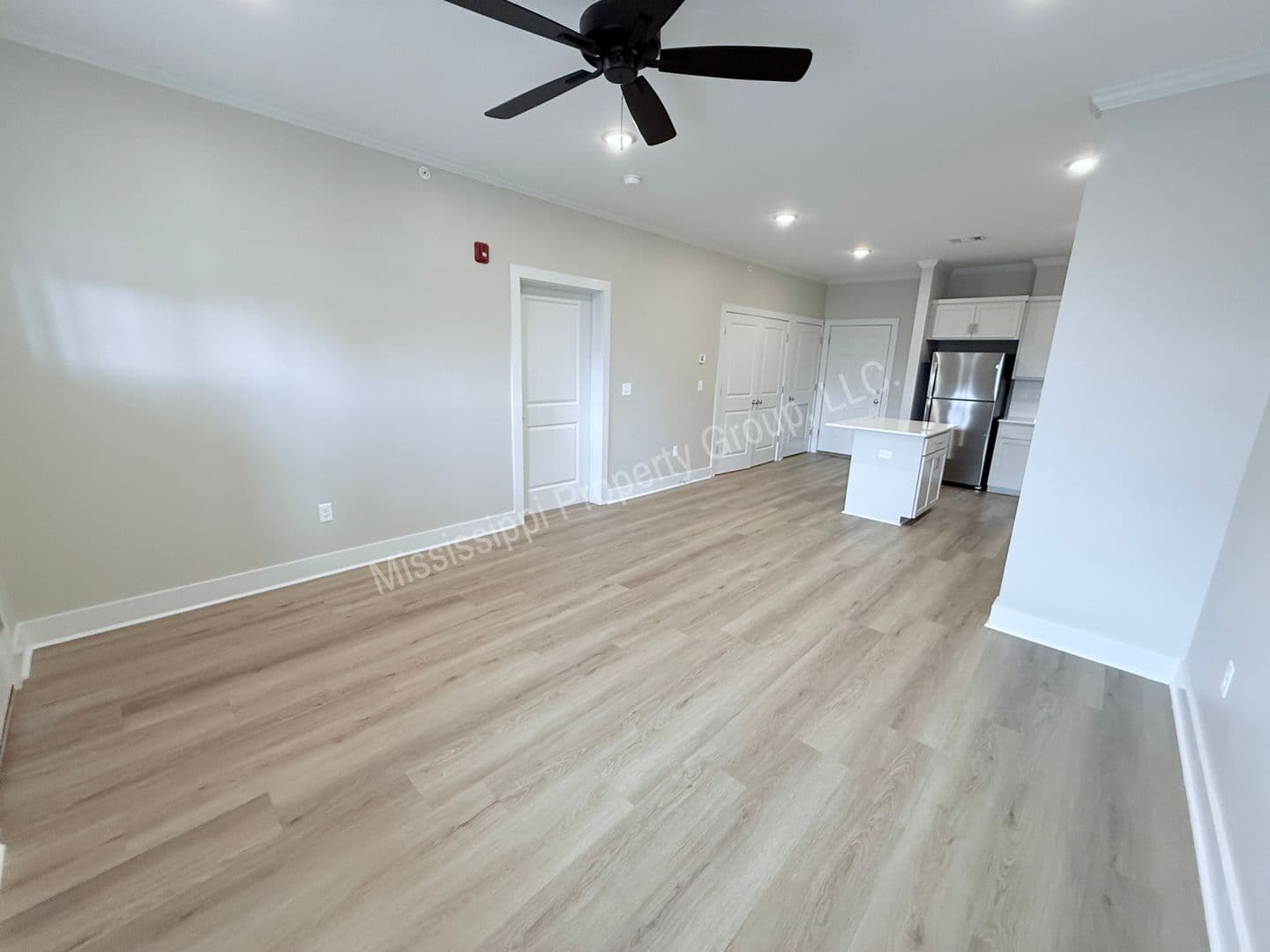 Oxford Apartment: 1207 Pleasant Drive