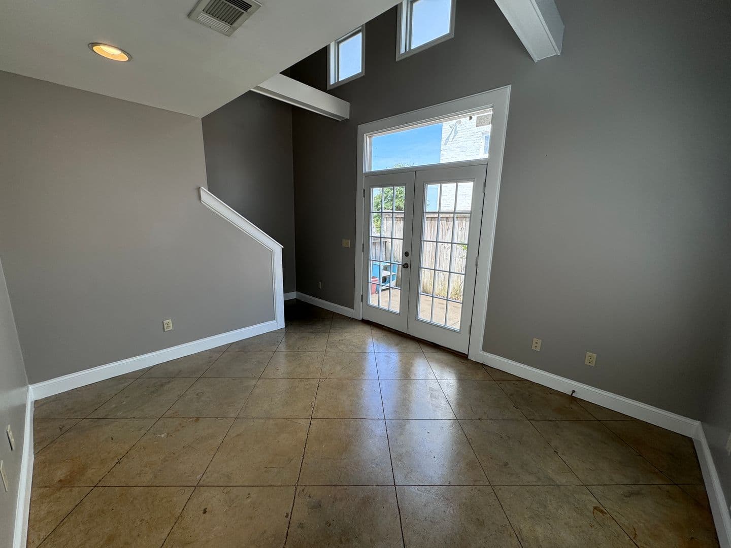 Oxford Townhome: 1 Mondrian Place