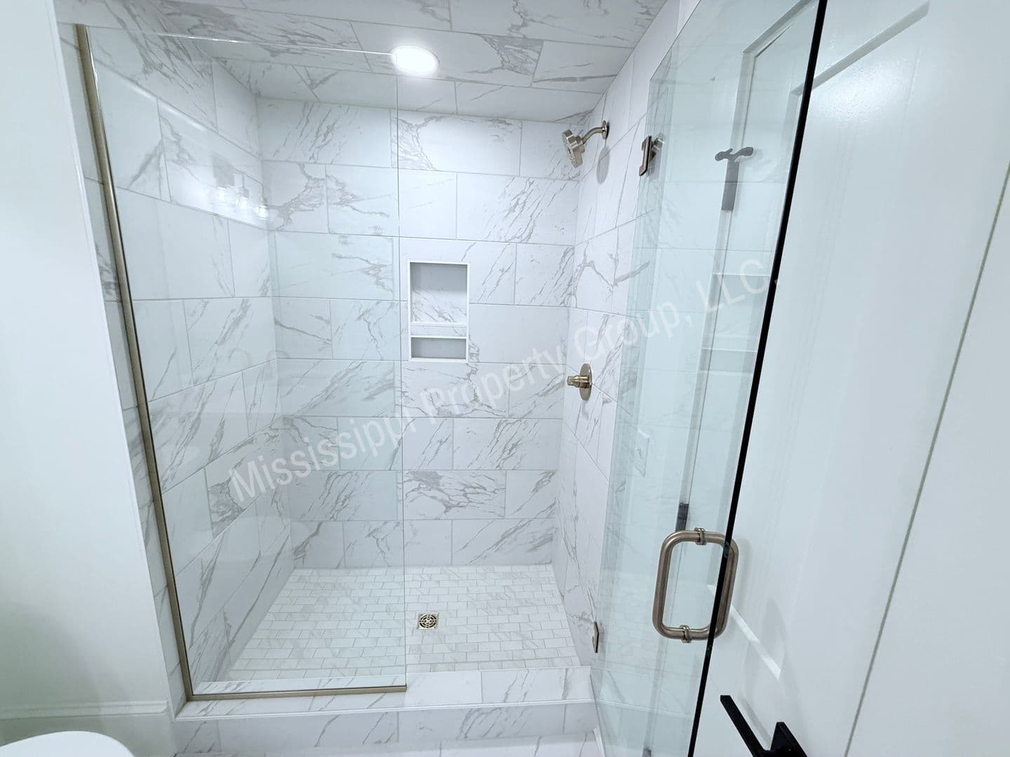 Oxford Apartment: 1000 North Lamar Blvd
