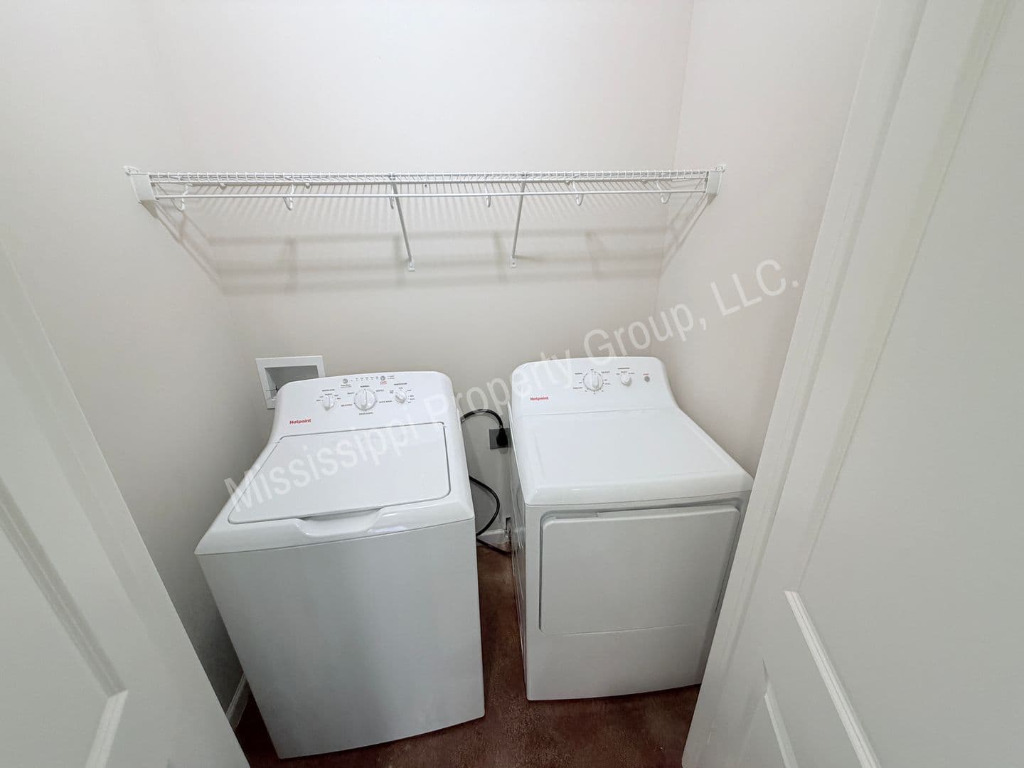 Oxford Townhome: 4851 S. Lamar Blvd