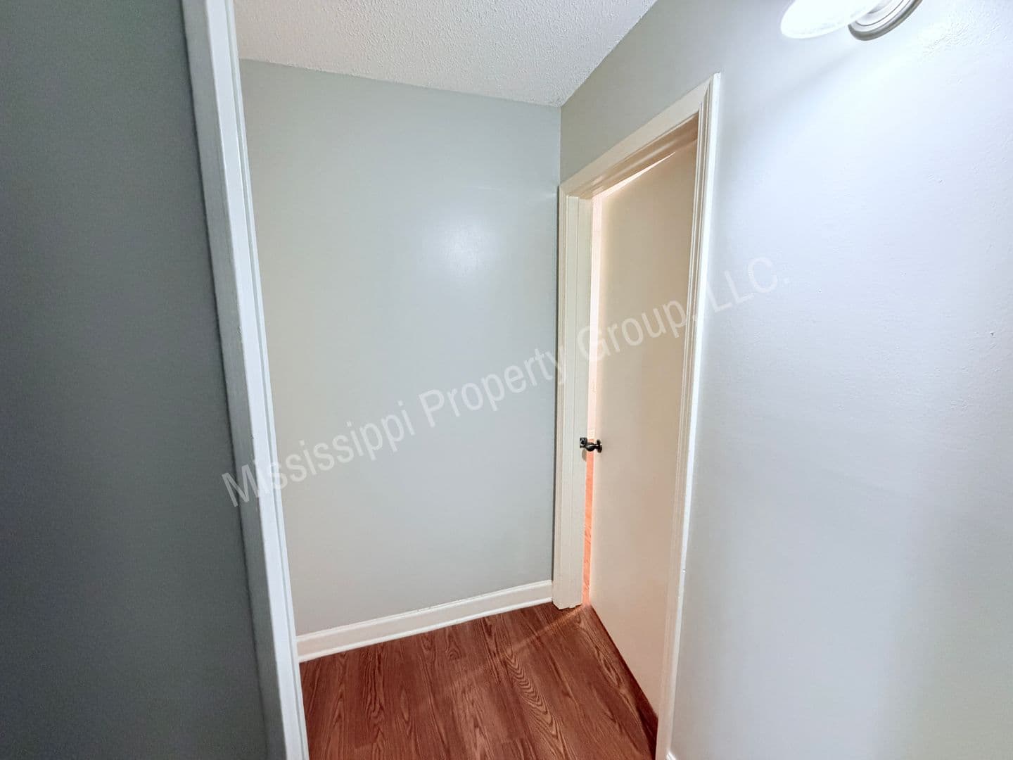 Oxford Townhome: 1017 Inverness Lane
