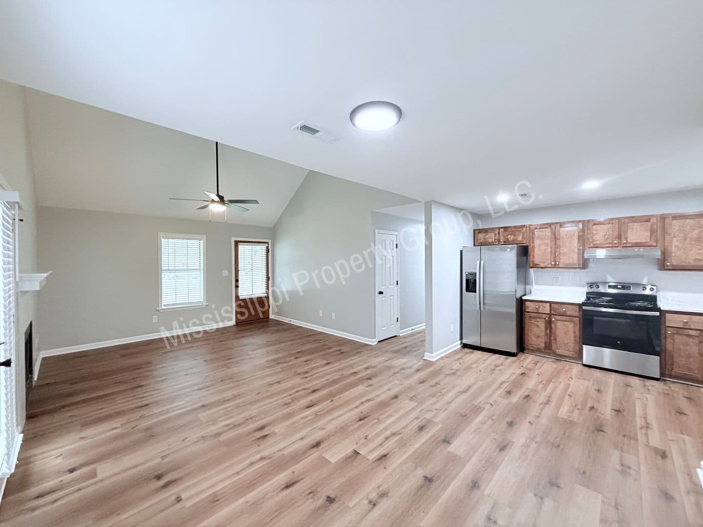 Oxford Townhome: 110 CR 102
